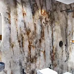 Dama Luxury Guest house