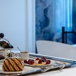 Dama Luxury Guest house 4*