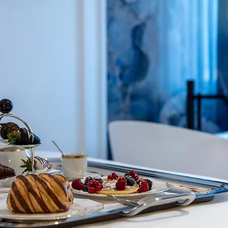 Dama Luxury Гостьовий будинок *